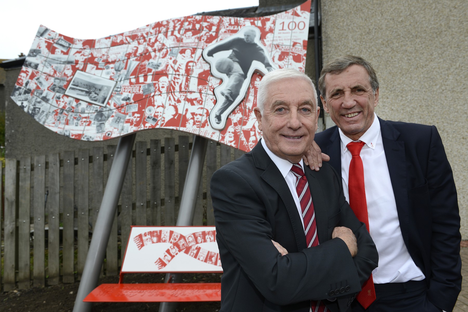 Roy and Alan with the Shankly artwork