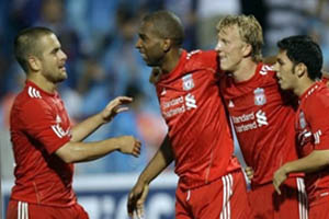 Reds celebrate late winner
